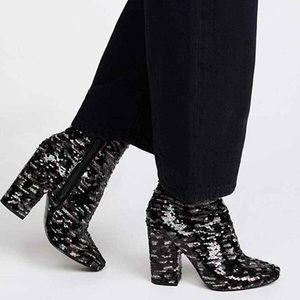 NWOT Kendall & Kylie | Black & Silver Sequin Block Heel Boots | Fits like 8.5